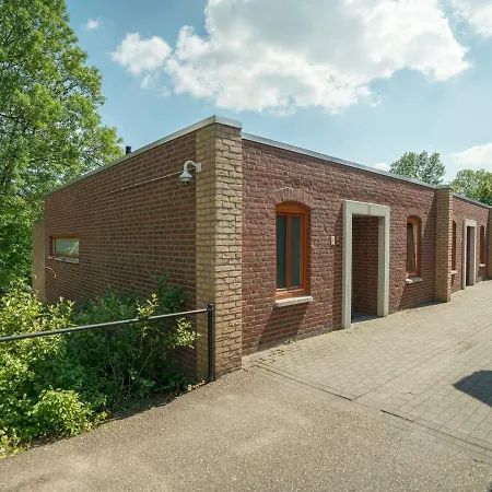 Landal Kasteeldomein De Cauberg * Валкенбург