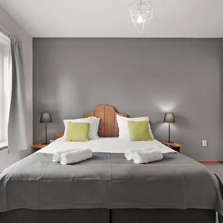 Landal Kasteeldomein De Cauberg فندق *