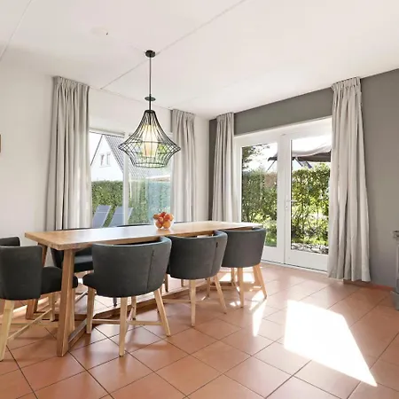 Landal Kasteeldomein De Cauberg *