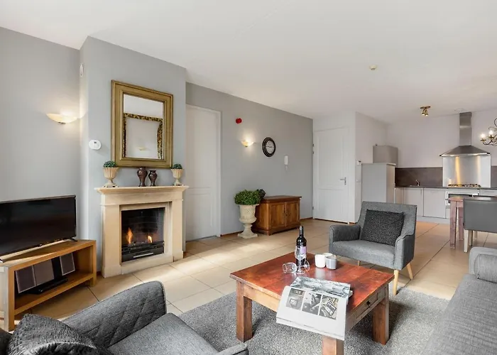 فندق Landal Kasteeldomein De Cauberg *