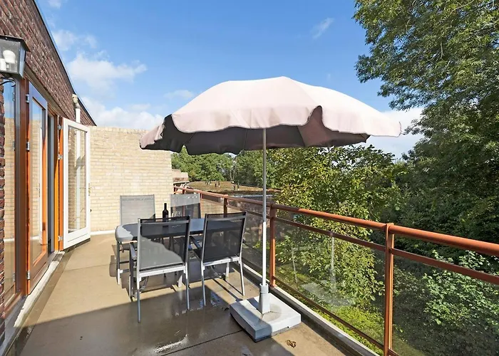 فندق Landal Kasteeldomein De Cauberg